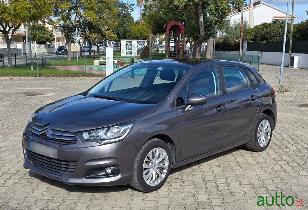 2016' Citroen C4 photo #1