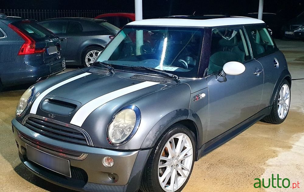 2004' MINI Cooper S 3 Portas photo #1