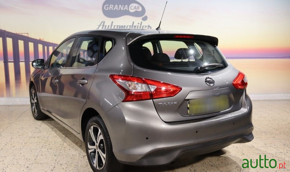 2016' Nissan Pulsar photo #2