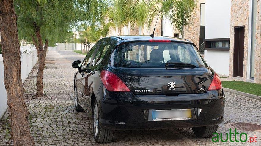 2009' Peugeot 308 photo #1