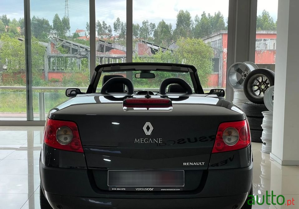 2007' Renault Megane photo #4