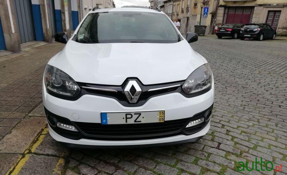 2015' Renault Megane Sport Tourer photo #3