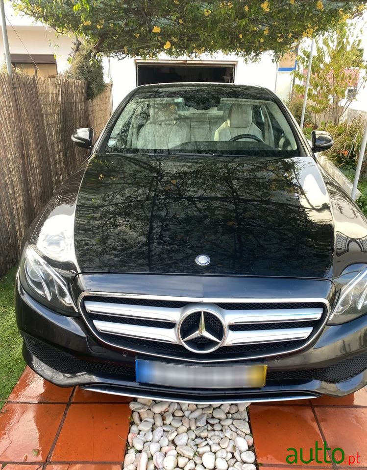 2017' Mercedes-Benz E 220 D Exclusive photo #4