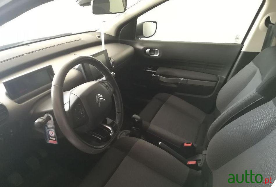 2014' Citroen C4 Cactus photo #2