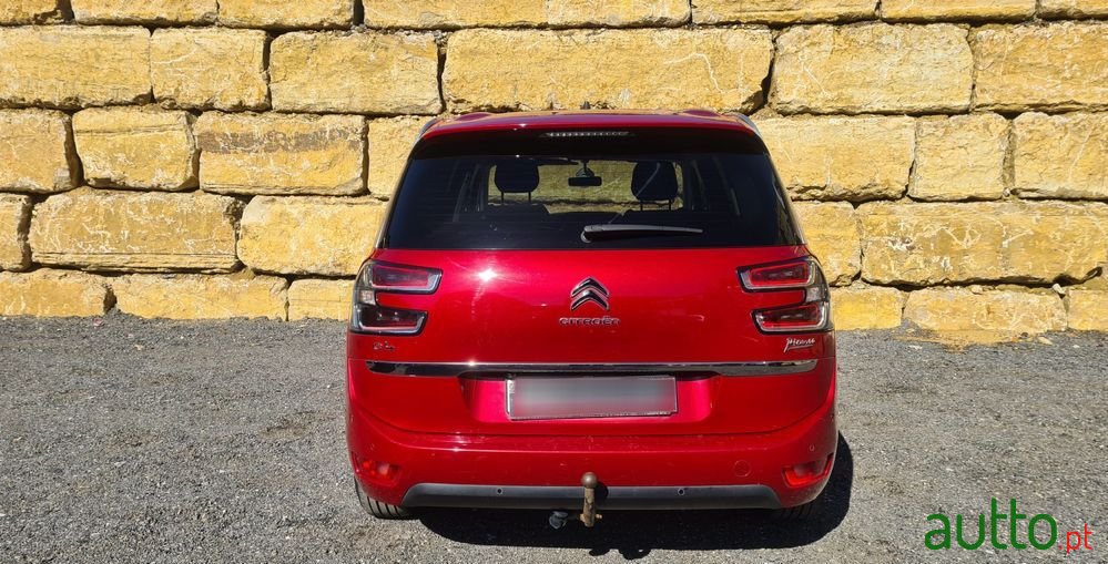 2017' Citroen C4 Grand Picasso photo #6