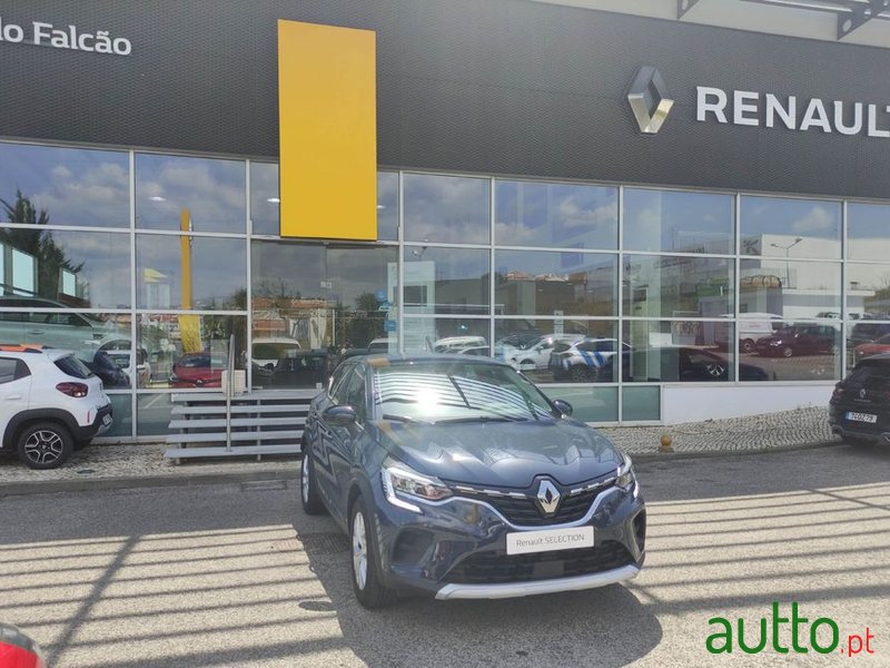 2020' Renault Captur photo #1