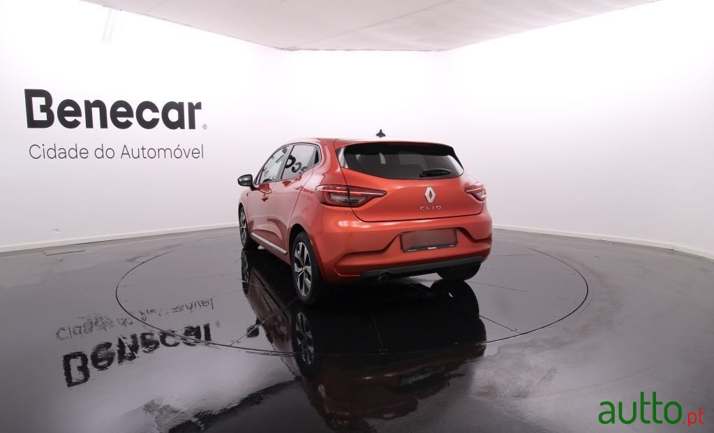 2021' Renault Clio photo #5