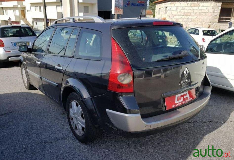 2005' Renault Megane Break photo #3