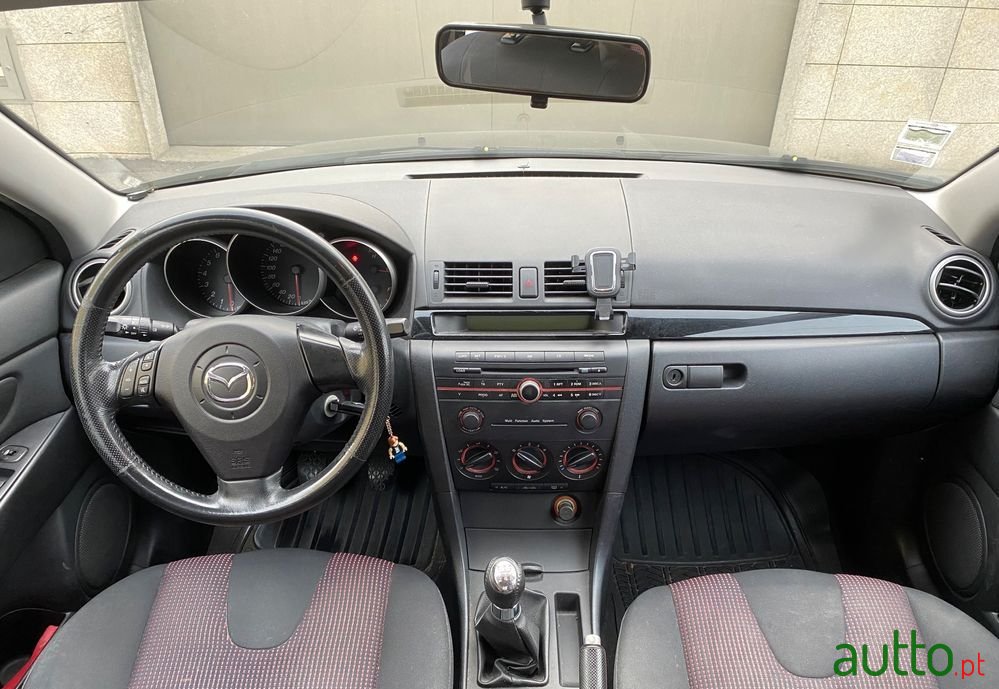 2005' Mazda 3 photo #5