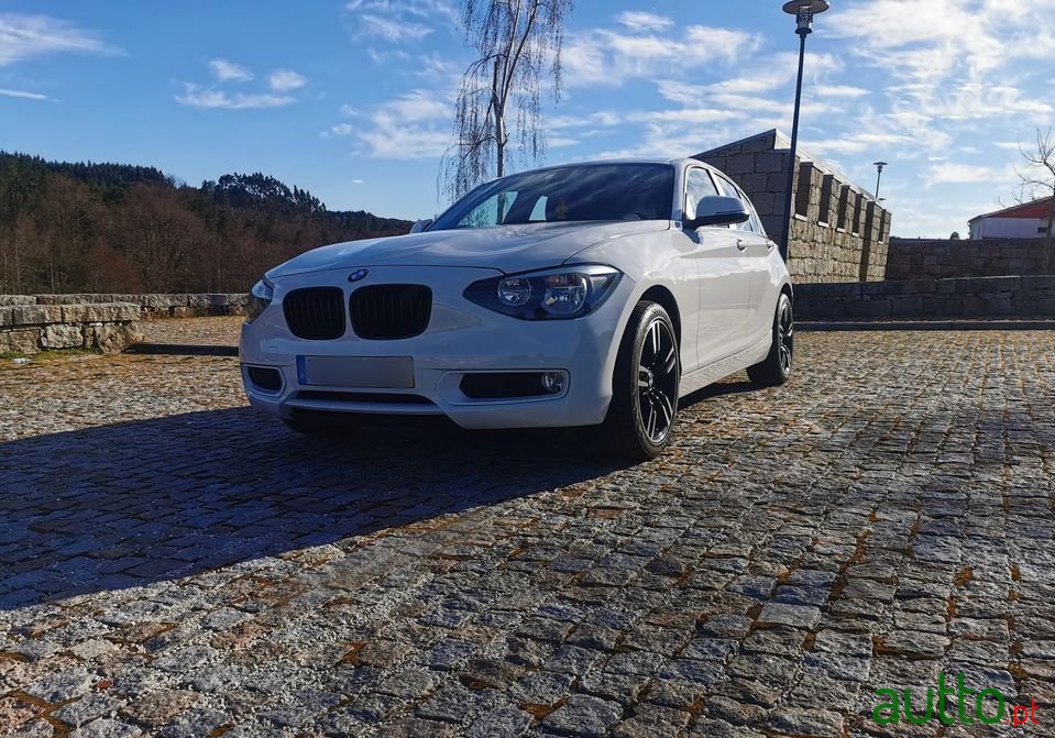 2012' BMW 118 photo #1