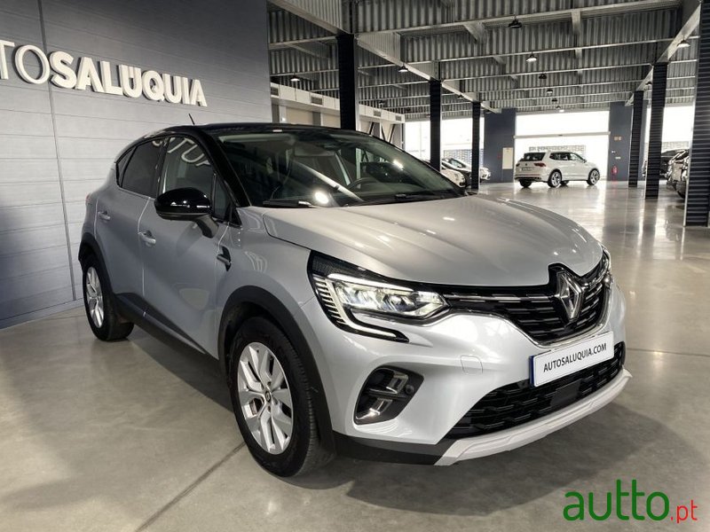 2021' Renault Captur photo #6