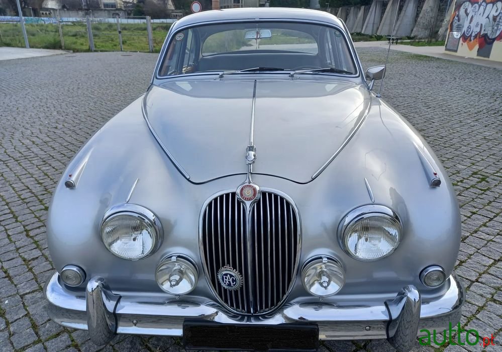 1961' Jaguar MK II photo #3