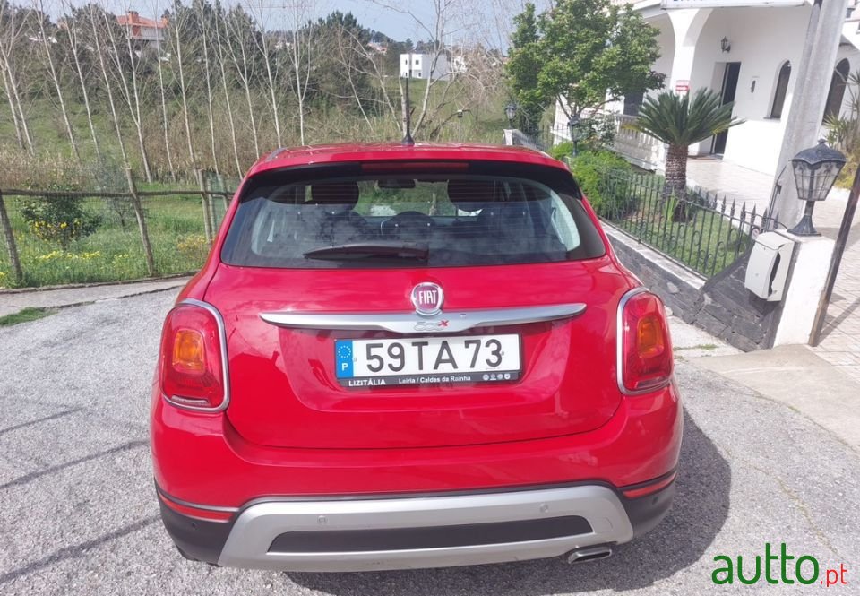 2017' Fiat 500X photo #2