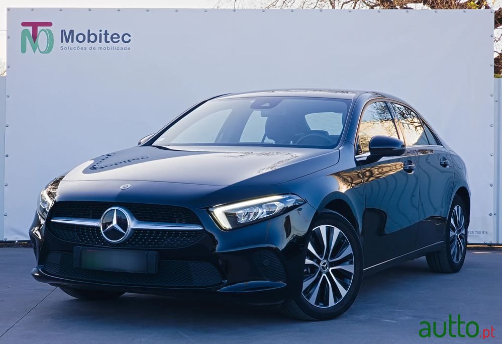 2021' Mercedes-Benz Classe A E Progressive photo #1