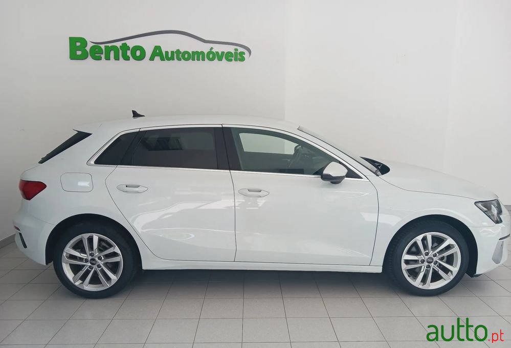 2022' Audi A3 Sportback photo #2