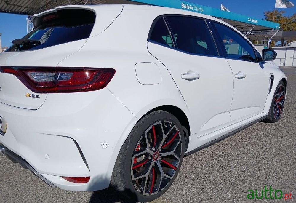 2019' Renault Megane photo #4