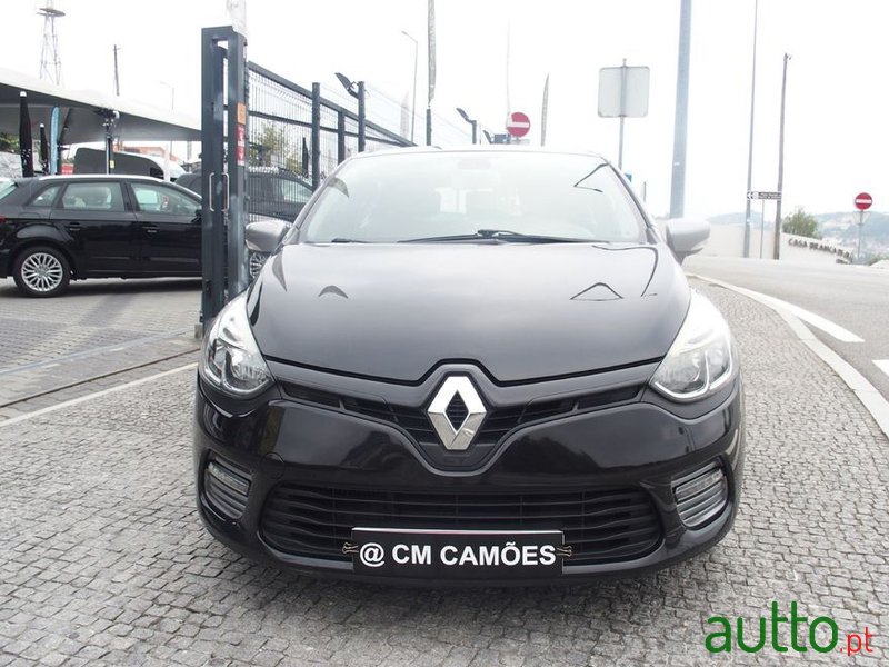 2013' Renault Clio photo #4