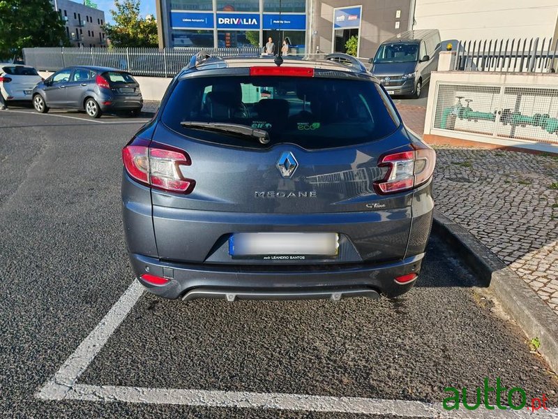 2015' Renault Megane Sport Tourer photo #2