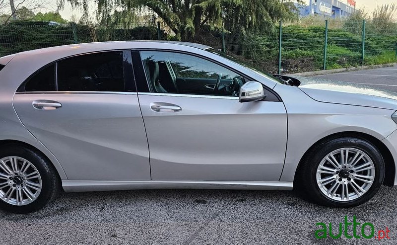 2015' Mercedes-Benz Classe A photo #1