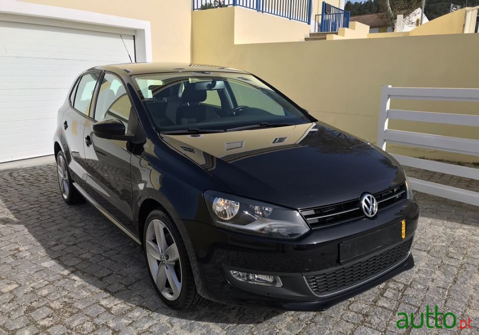 2012' Volkswagen Polo photo #2