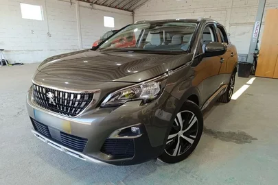 2019' Peugeot 3008