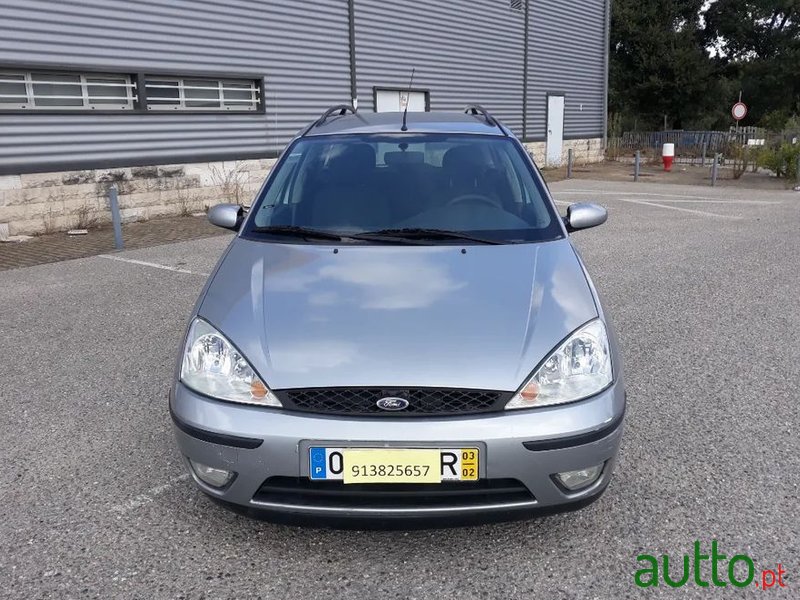 2003' Ford Focus Sw photo #3