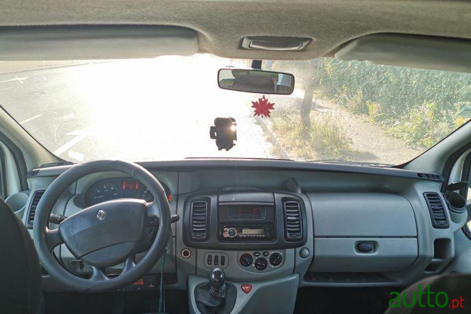 2005' Renault Trafic 1.9Dci 9Lugares photo #4