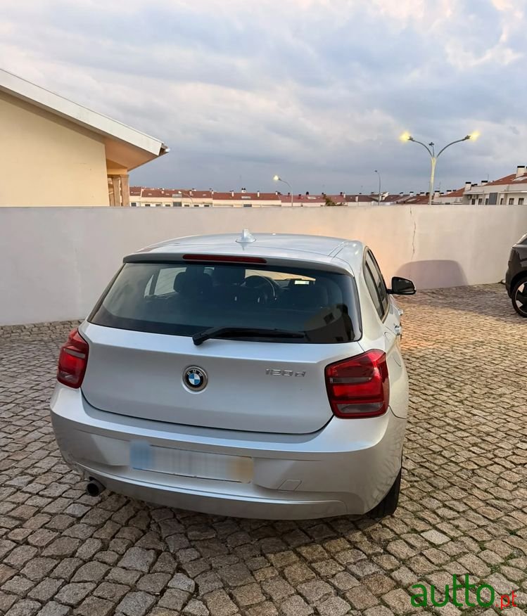 2013' BMW Série 1 D Xdrive photo #3