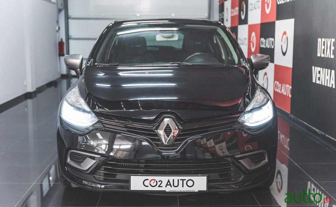 2018' Renault Clio photo #2