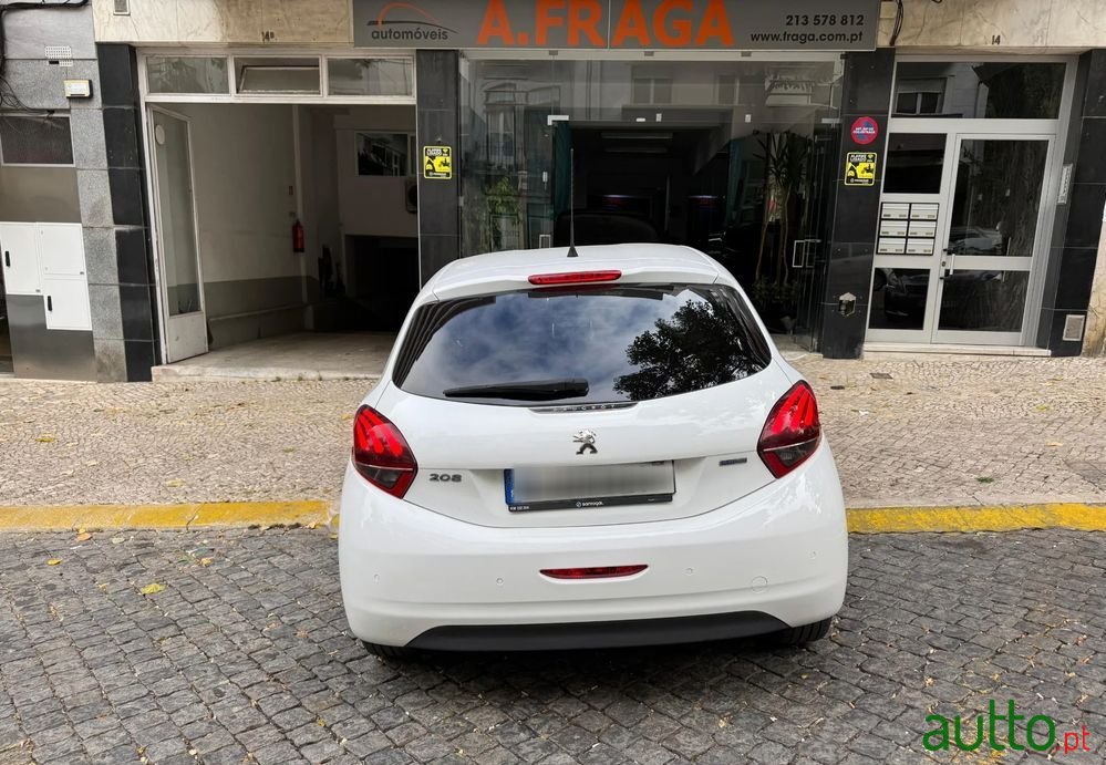 2016' Peugeot 208 1.2 Puretech Style photo #5