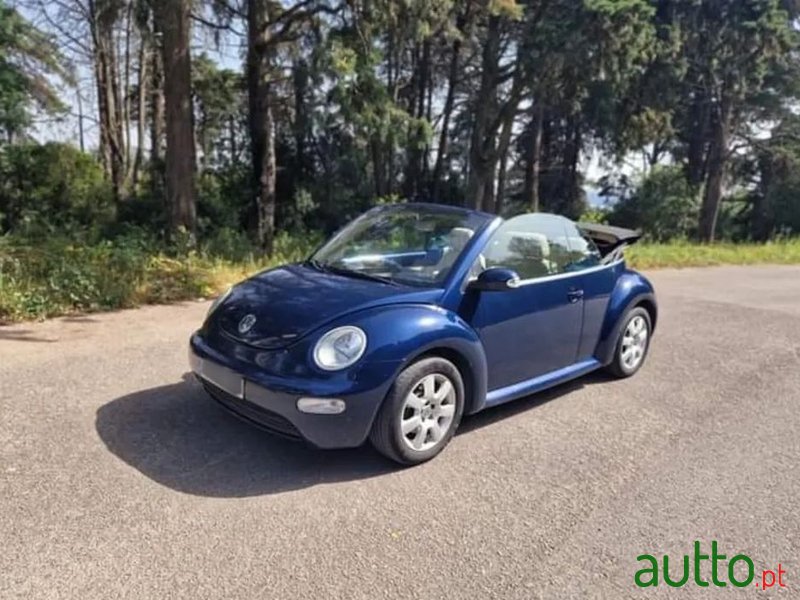 2003' Volkswagen New Beetle photo #2