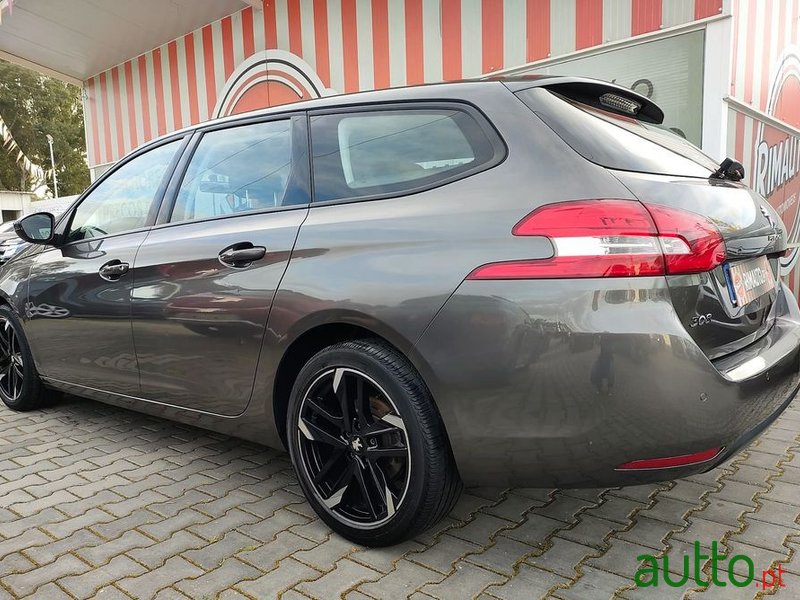 2016' Peugeot 308 Sw photo #2