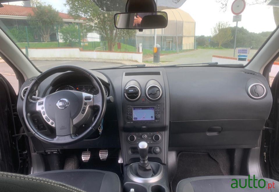 2013' Nissan Qashqai 2 photo #5