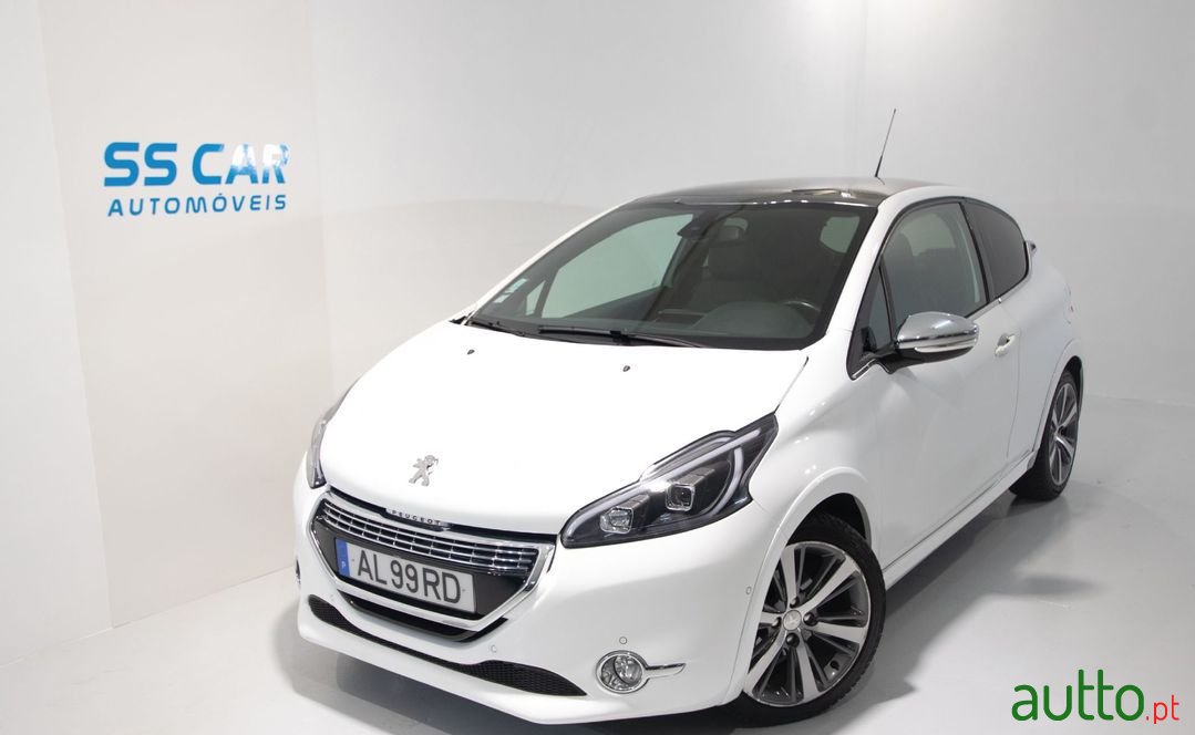 2015' Peugeot 208 photo #1