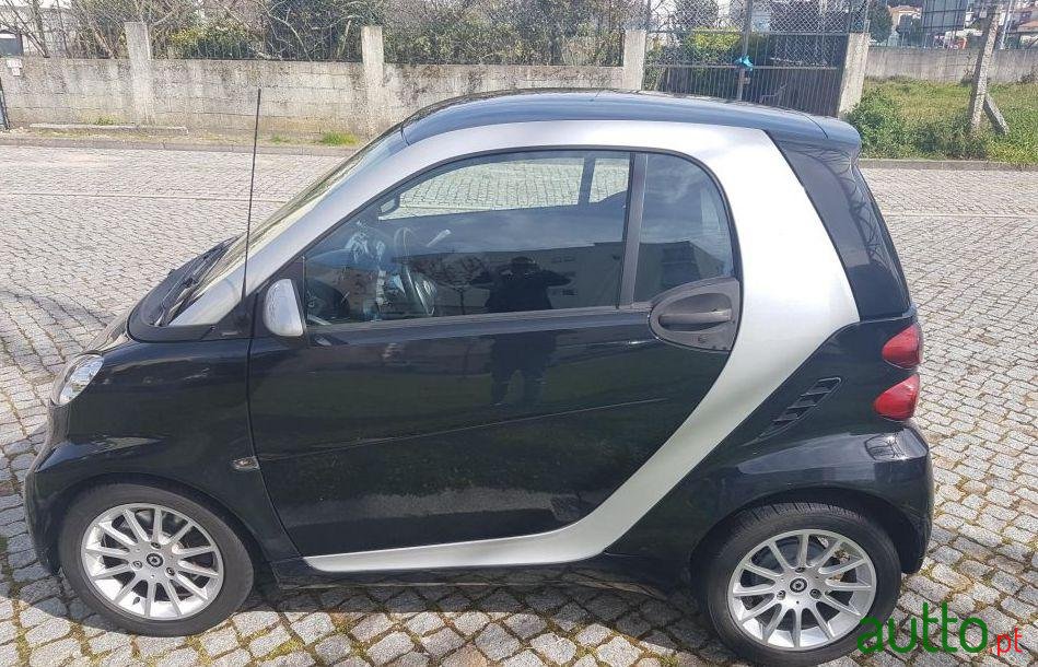 2011' Smart Fortwo photo #1
