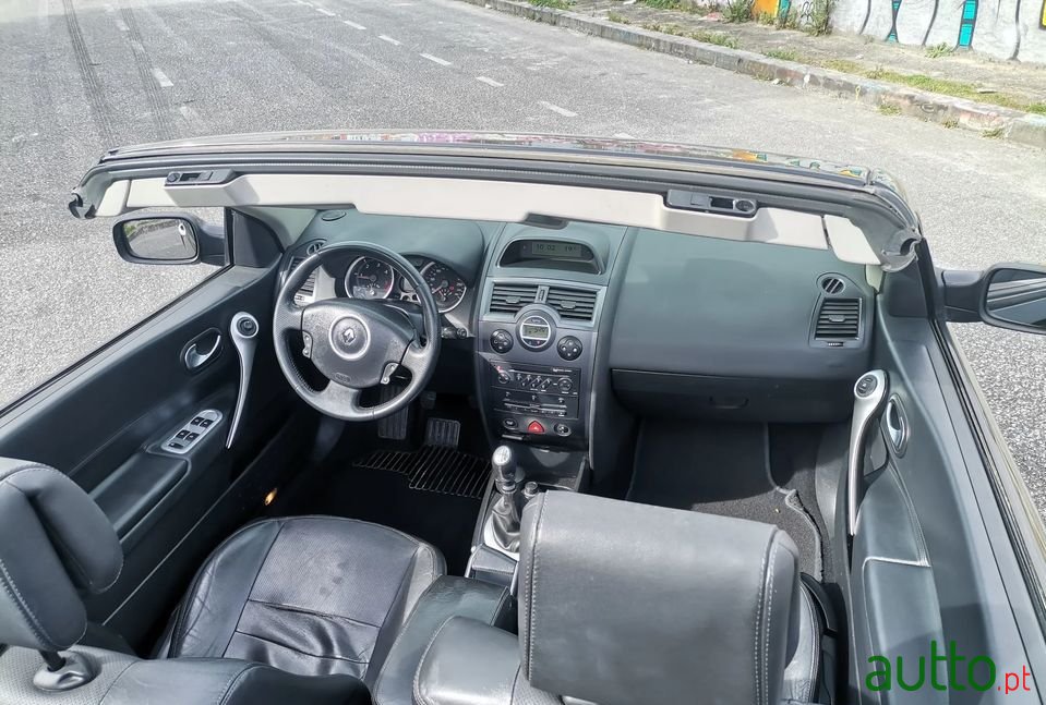 2007' Renault Megane photo #6