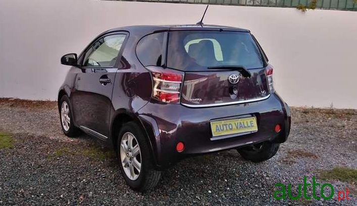 2012' Toyota iQ 1.4 photo #1