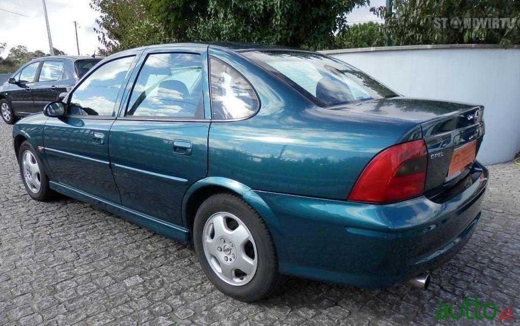 2000' Opel Vectra 1.6 100 photo #3