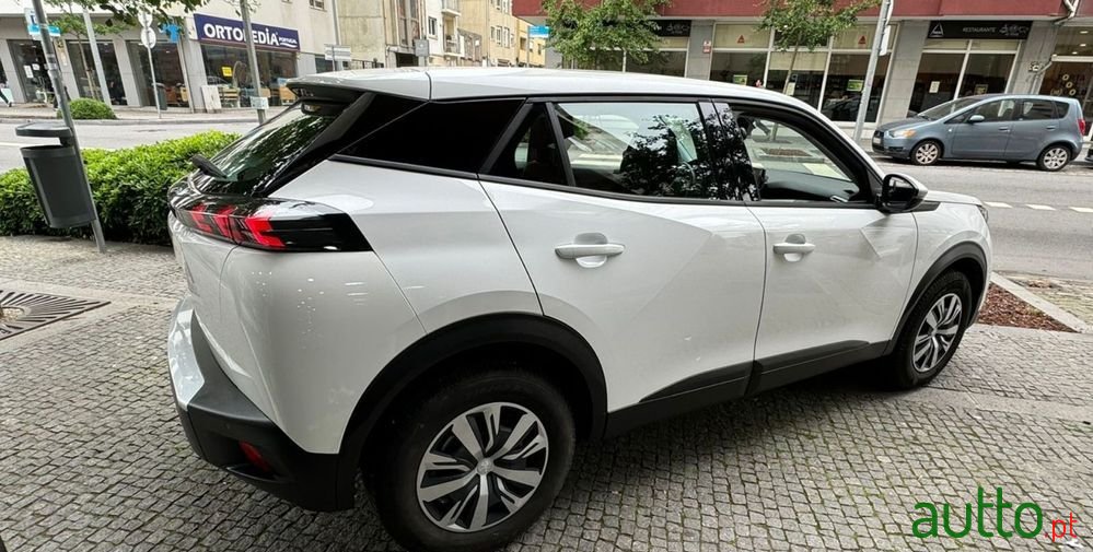 2020' Peugeot 2008 1.5 Bluehdi Active photo #6