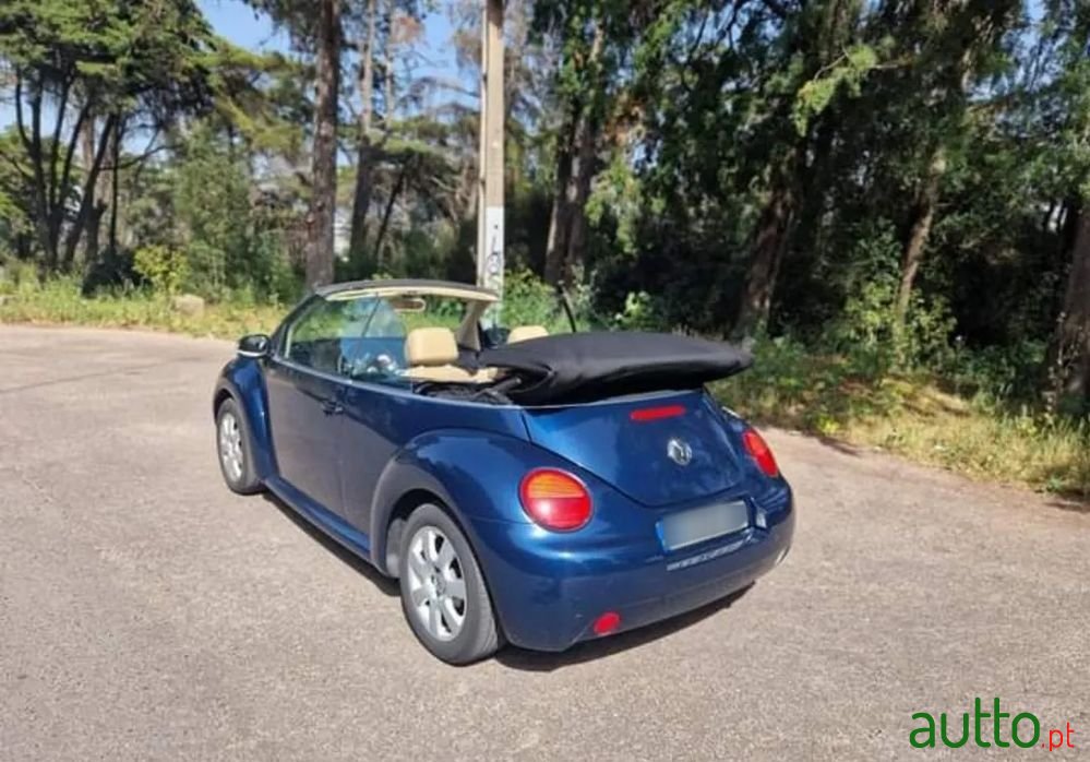 2003' Volkswagen New Beetle photo #1