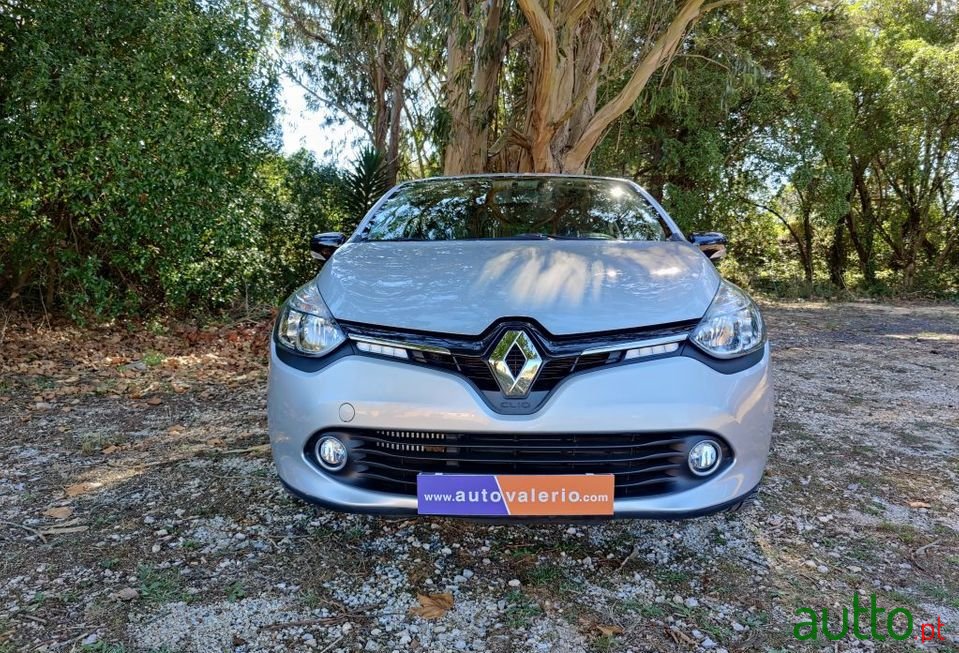 2016' Renault Clio photo #3