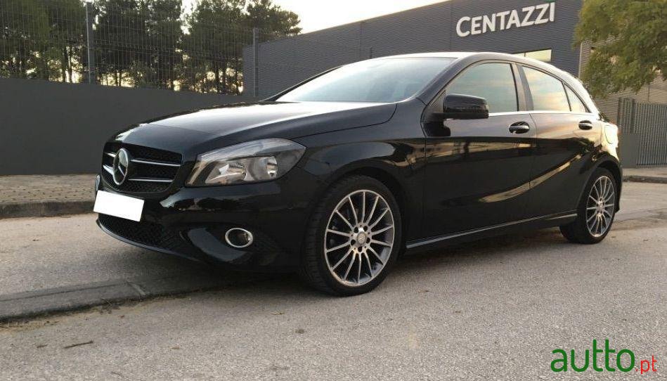 2013' Mercedes-Benz A-200 photo #3