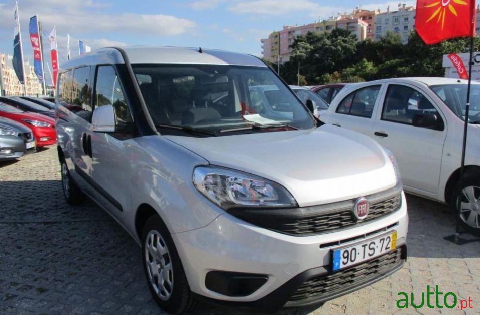 2017' Fiat Doblo photo #1