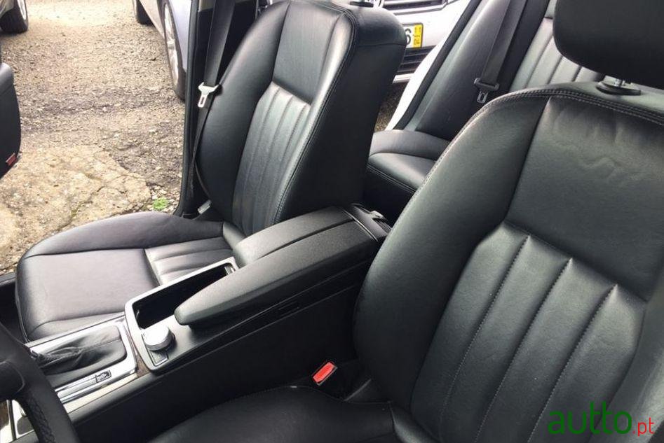 2008' Mercedes-Benz C-220 photo #2