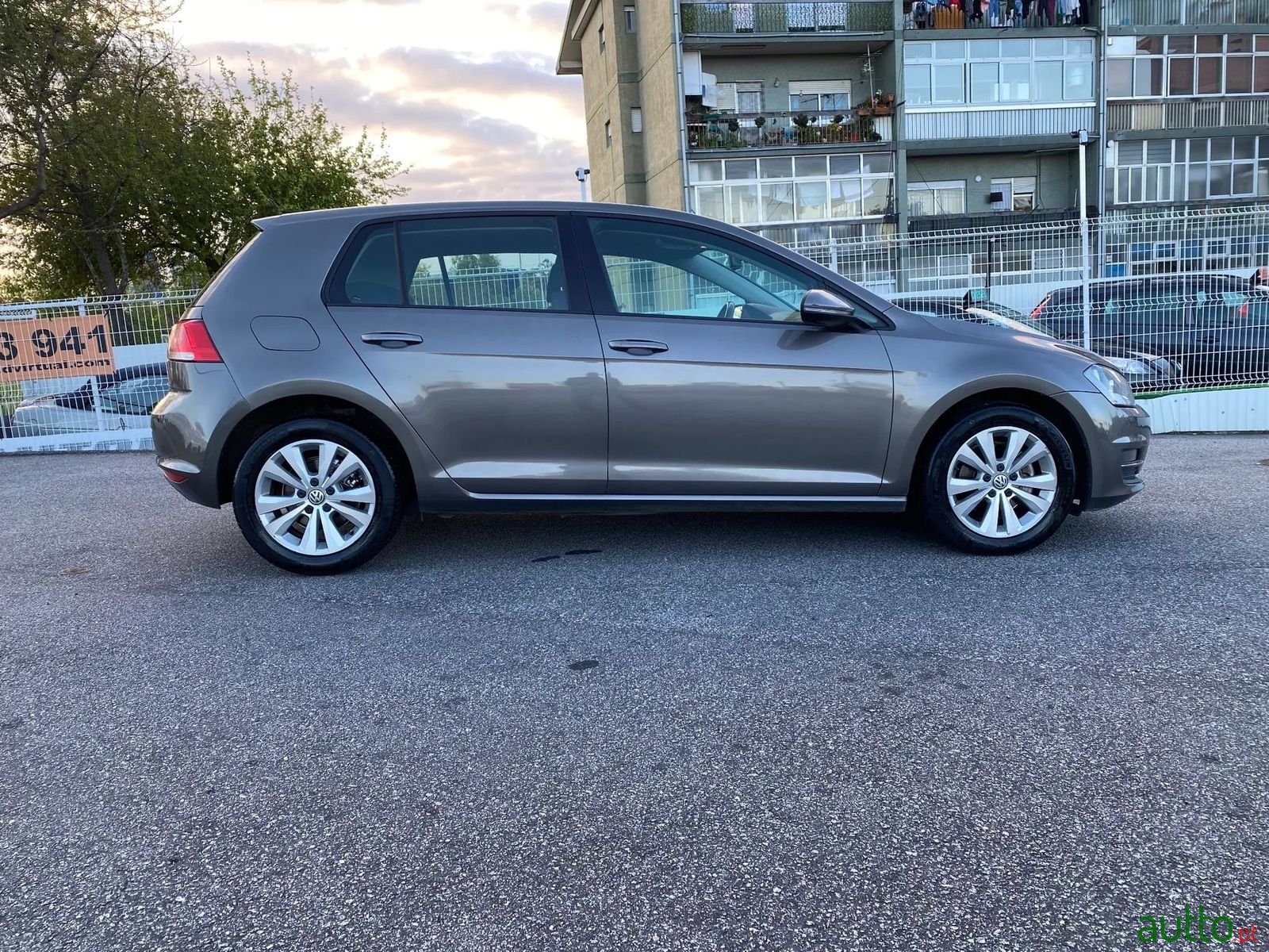 2015' Volkswagen Golf photo #6