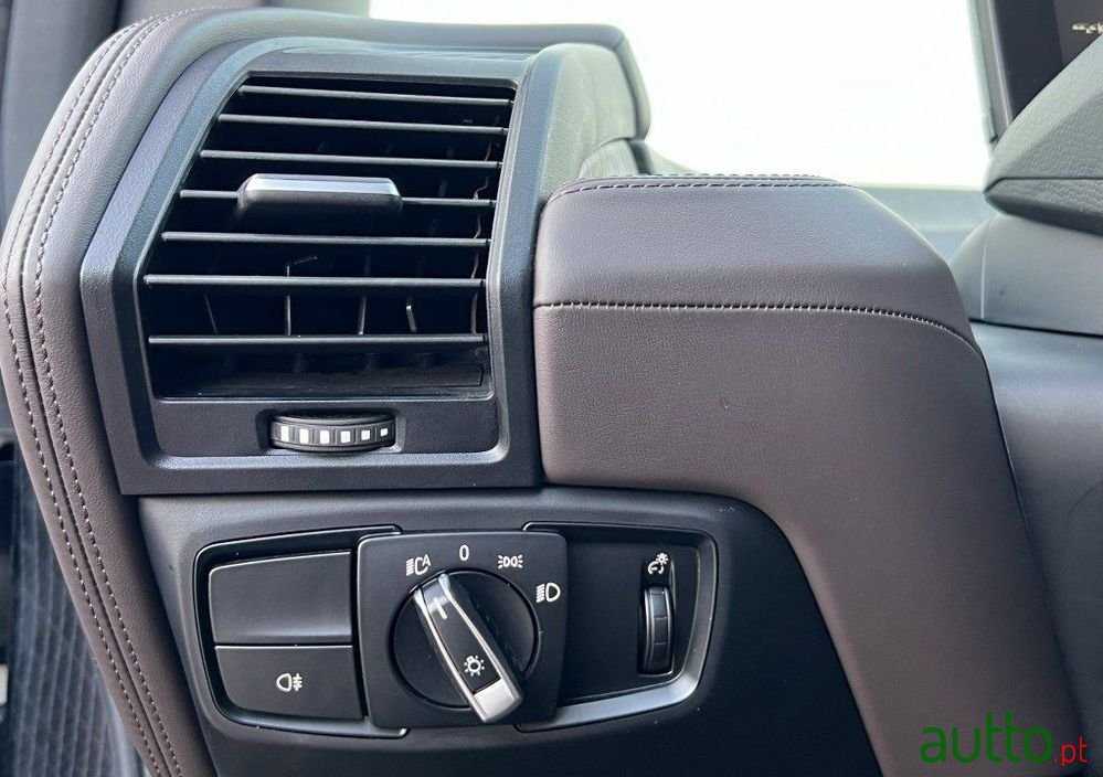 2019' BMW Série I photo #6