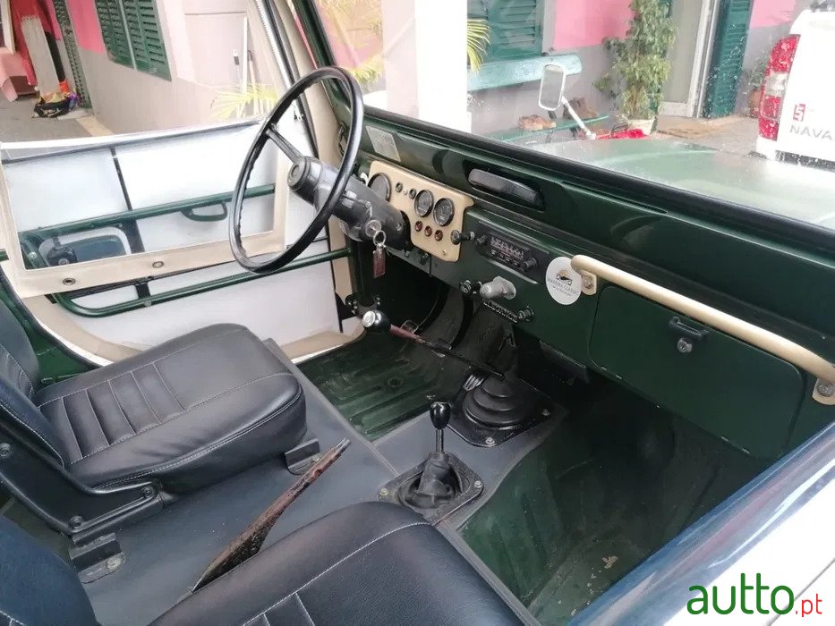 1978' Daihatsu Delta photo #6