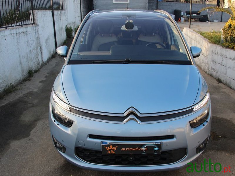 2014' Citroen C4 Grand Picasso photo #2