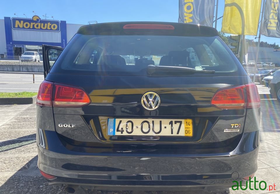 2014' Volkswagen Golf Variant photo #5