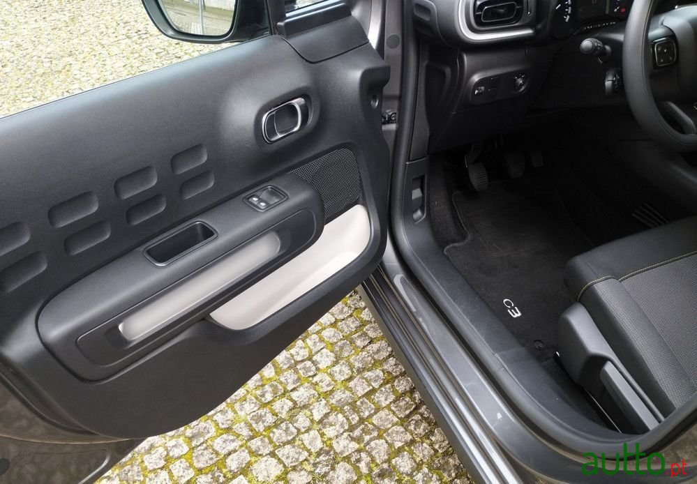 2023' Citroen C3 photo #4